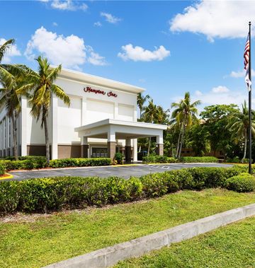 Hampton Inn Naples Central