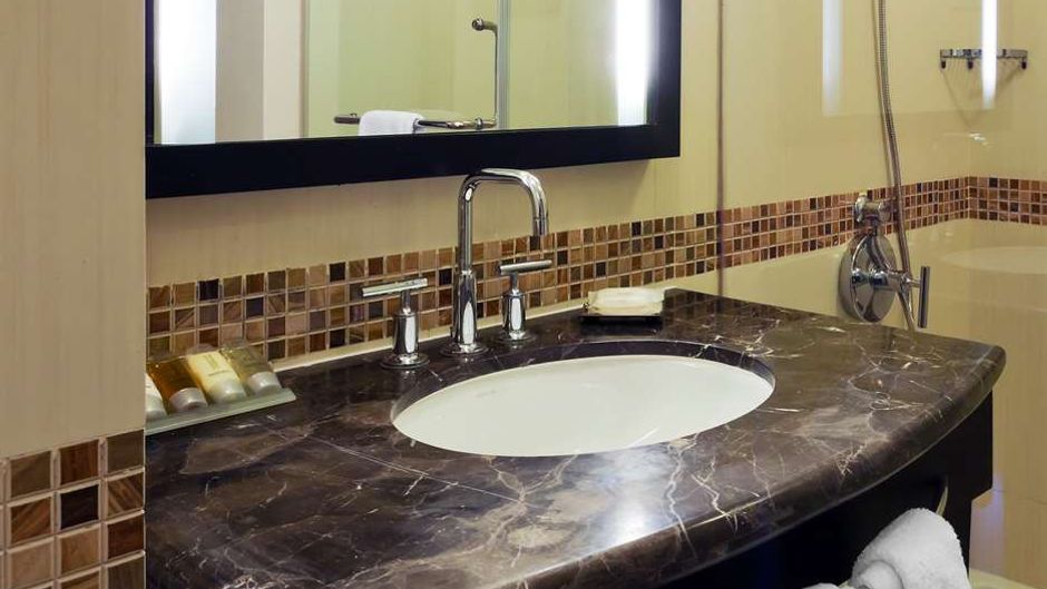Hampton by Hilton Vadodara-Alkapuri Room