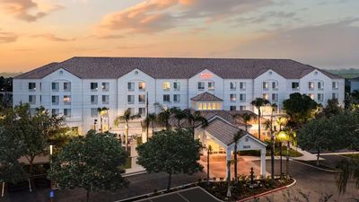 Hilton Garden Inn Bakersfield