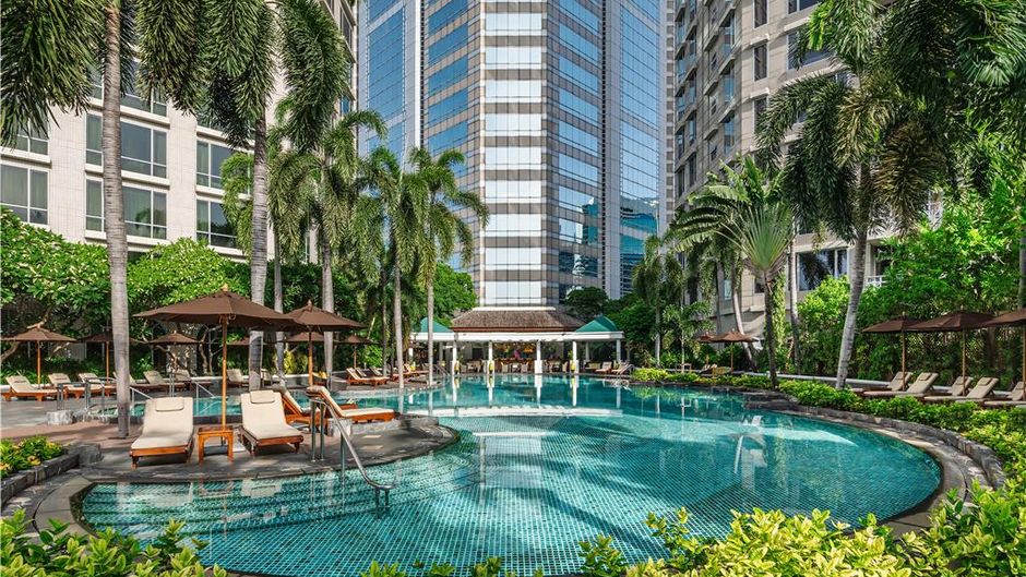 Conrad Bangkok Pool