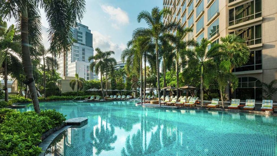 Conrad Bangkok Residences Pool
