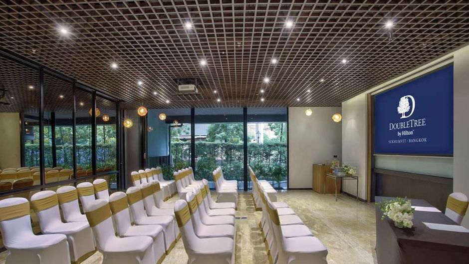 DoubleTree by Hilton Sukhumvit Bangkok Meeting
