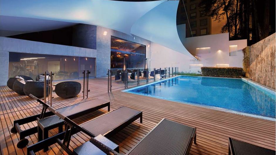Hilton Bogota Pool