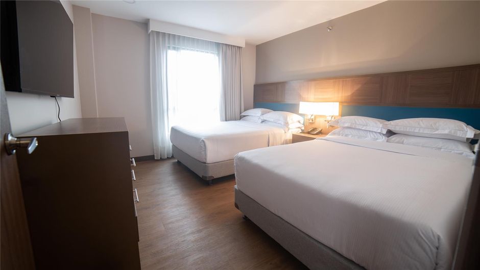 Embassy Suites by Hilton Bogota Room
