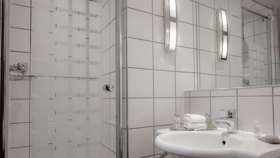 DoubleTree by Hilton Bristol City Centre Room