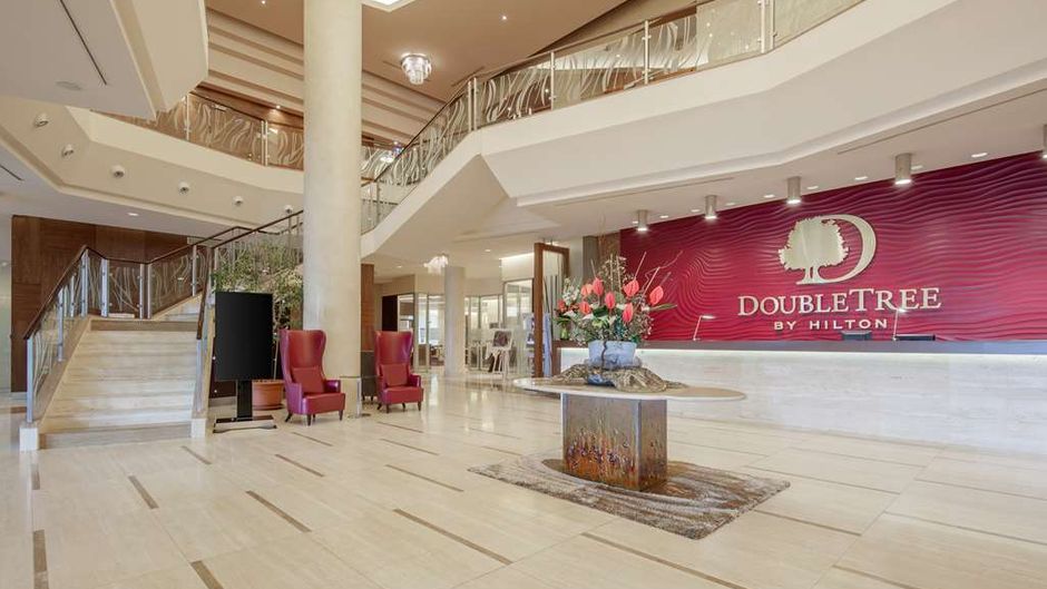 DoubleTree by Hilton Hotel Bratislava Lobby