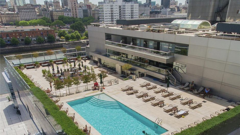 Hilton Buenos Aires Pool