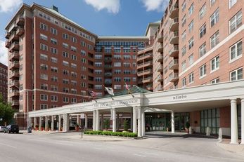 Inn at the Colonnade, a Doubletree Hotel
