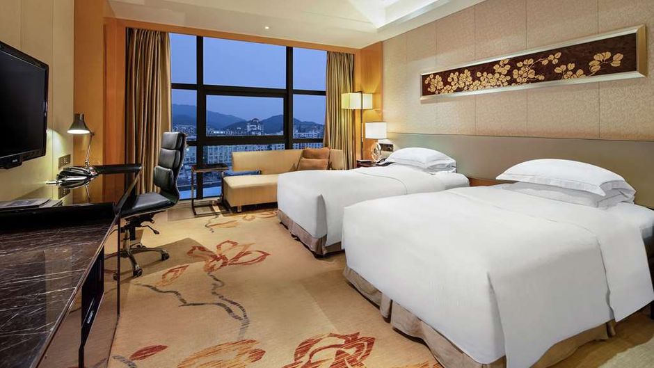Hilton Guangzhou Baiyun Hotel Room