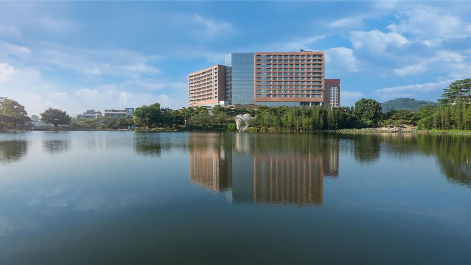 DoubleTree by Hilton Hotel Science City Exterior