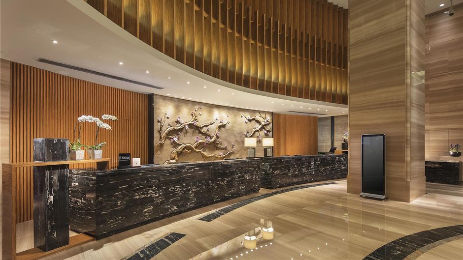 DoubleTree by Hilton Hotel Science City Lobby