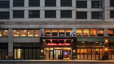 Hampton Inn & Suites Chicago Downtown