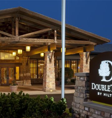 Doubletree Hotel Libertyville-Mundelein