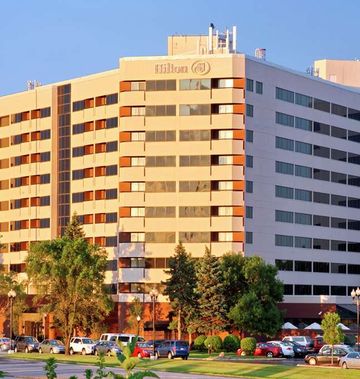 Hilton Chicago/Oak Brook Suites