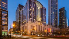 Embassy Suites Downtown Magnificent Mile