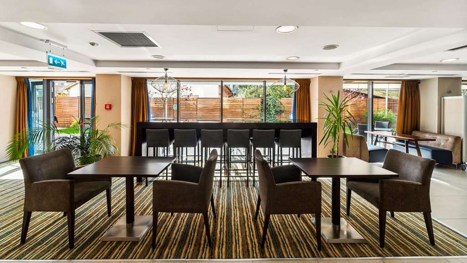 Hampton by Hilton Cluj-Napoca Lobby