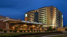 Embassy Suites Charlotte Golf Resort