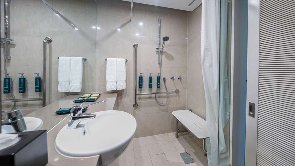 Hilton Cairns Room