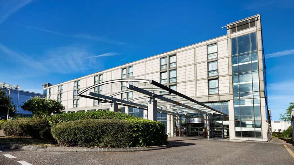 Hilton London Croydon Exterior