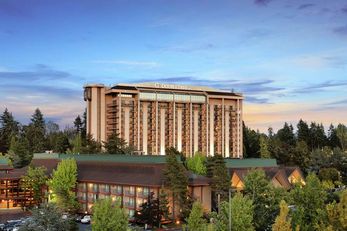 DoubleTree by Hilton Seattle Airport