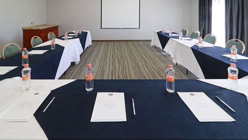 Hampton Inn by Hilton Chihuahua City Meeting