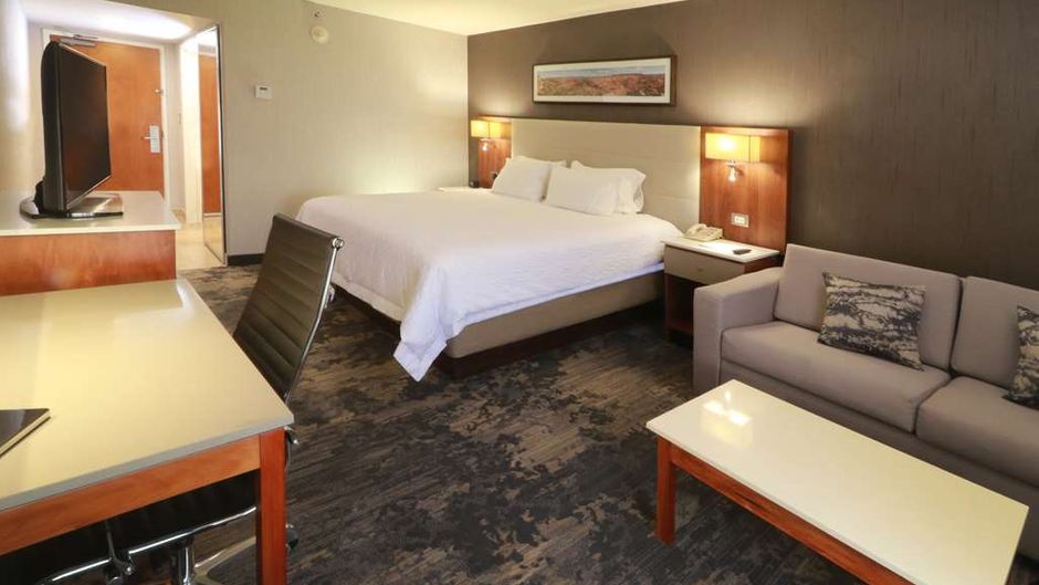 Hampton Inn by Hilton Chihuahua City Room