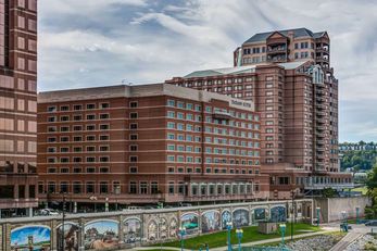 Embassy Suites Cincinnati River Center