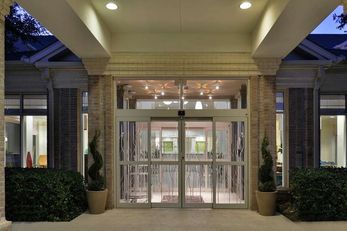 Hilton Garden Inn Addison