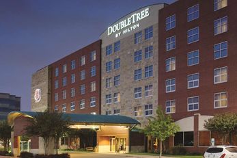 DoubleTree Farmers Branch