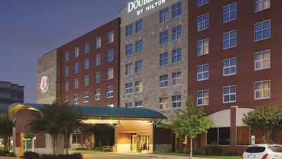 DoubleTree Farmers Branch