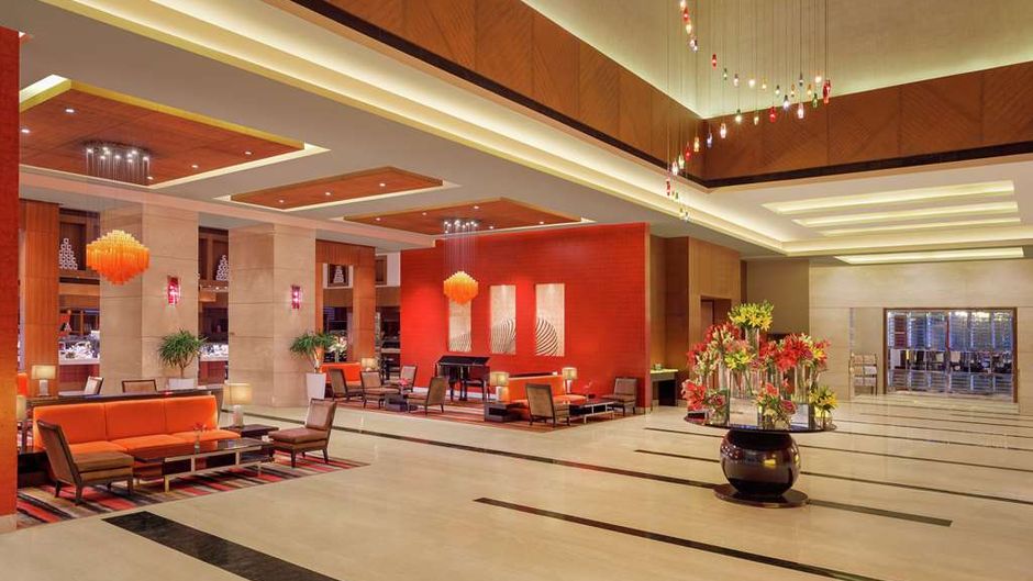 DoubleTree by Hilton Gurgaon - New Delhi Lobby