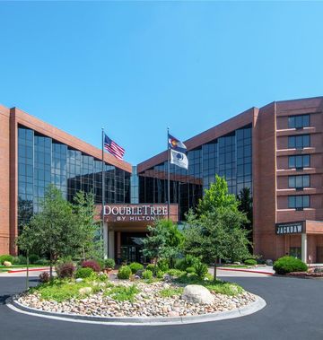 DoubleTree by Hilton Denver Aurora