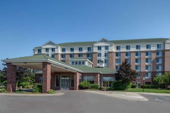 Hilton Garden Inn Detroit Metro Airport