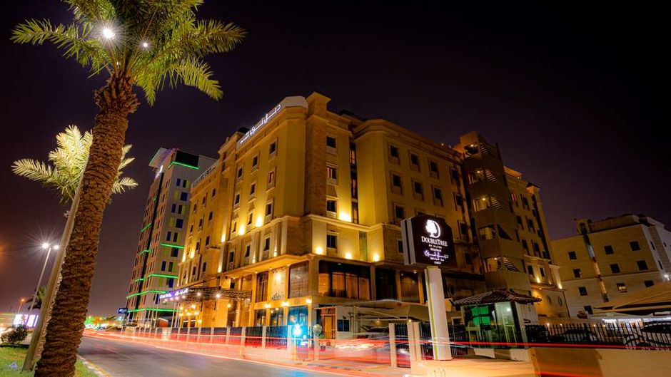DoubleTree by Hilton Hotel Dhahran Exterior