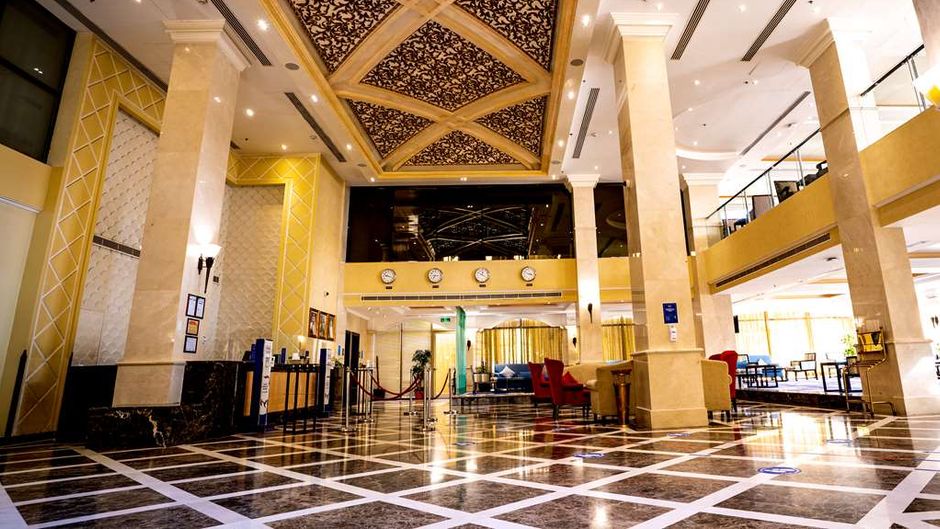 DoubleTree by Hilton Hotel Dhahran Lobby
