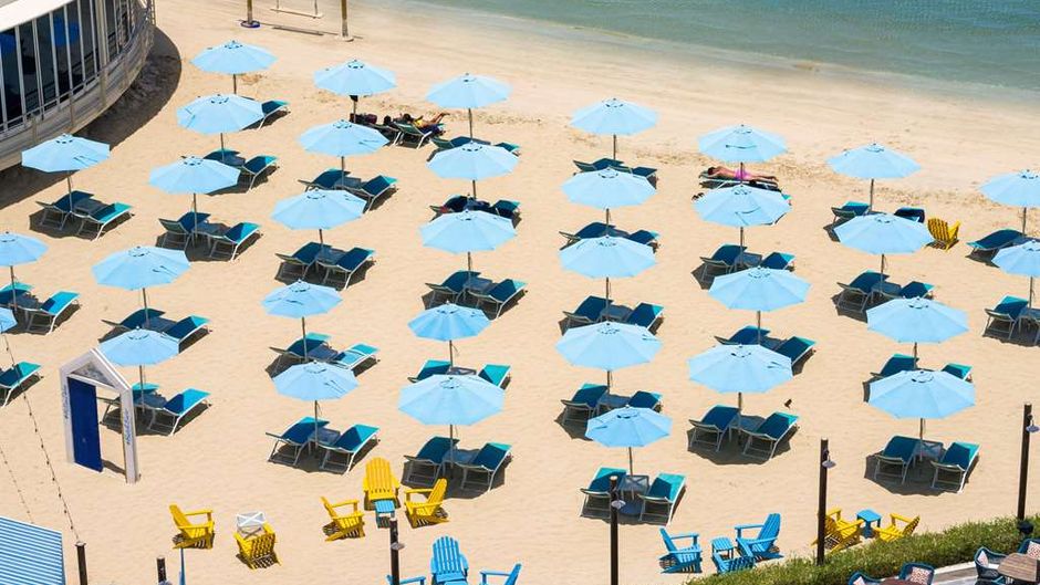 Hilton Doha Beach