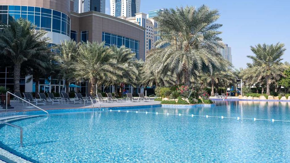 Hilton Doha Pool
