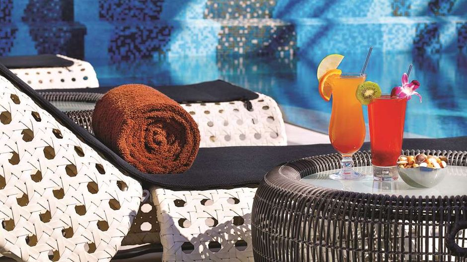 DoubleTree by Hilton Doha Old Town Pool