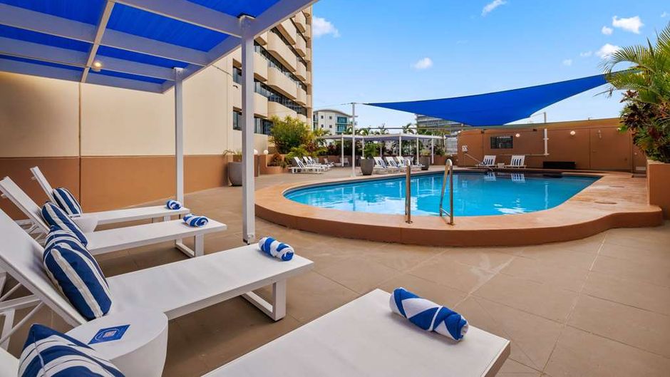 Hilton Darwin Pool