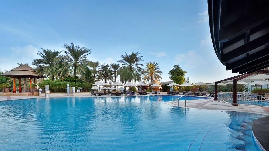 Hilton Dubai The Walk Pool