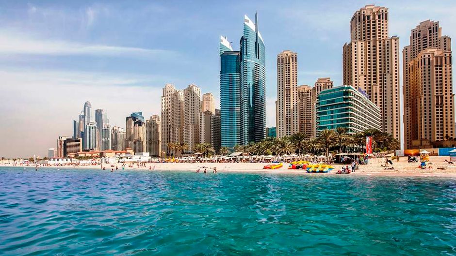 Hilton Dubai Jumeirah Exterior