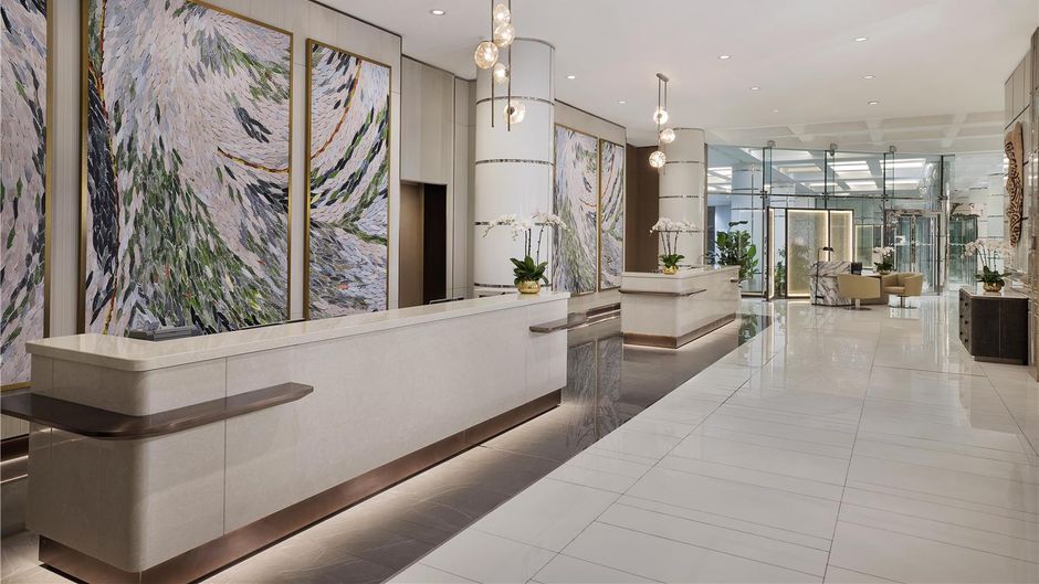Hilton Dubai Jumeirah Lobby