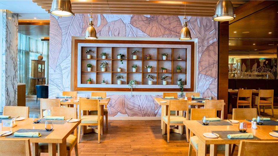 DoubleTree by Hilton - Jumeirah Beach Restaurant