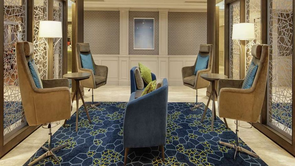 Hilton East Midlands Airport Lobby