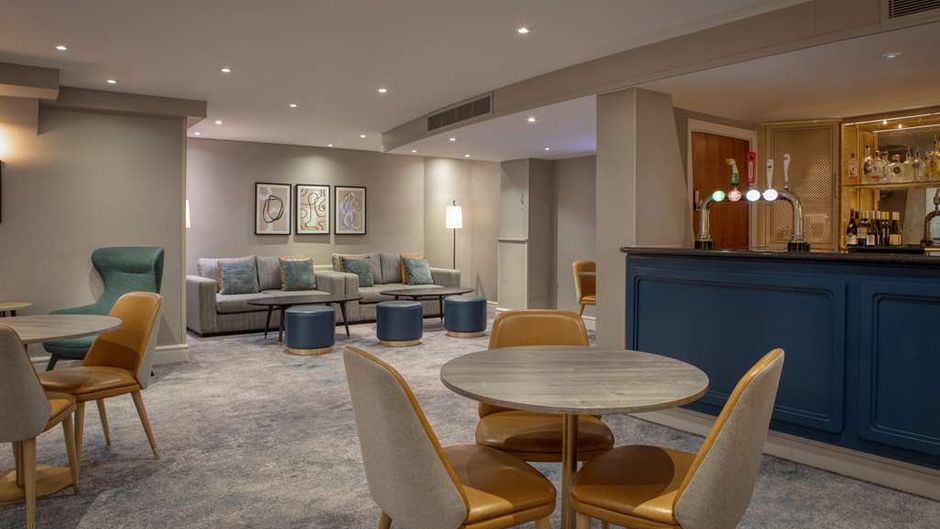 Hilton Nottingham Lobby