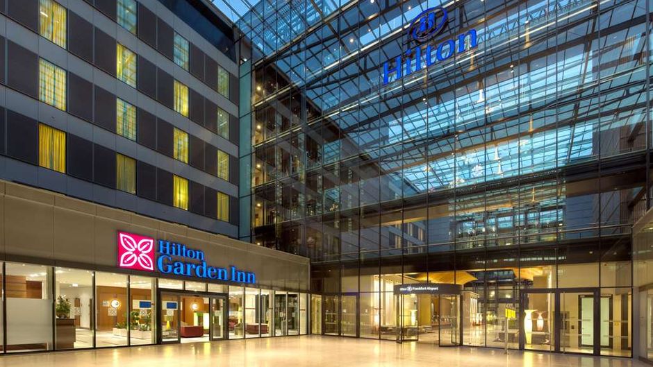 Hilton Garden Inn Frankfurt Airport Lobby