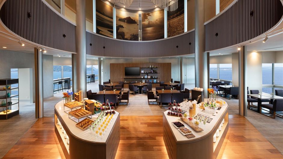 Hilton Fukuoka Sea Hawk Restaurant