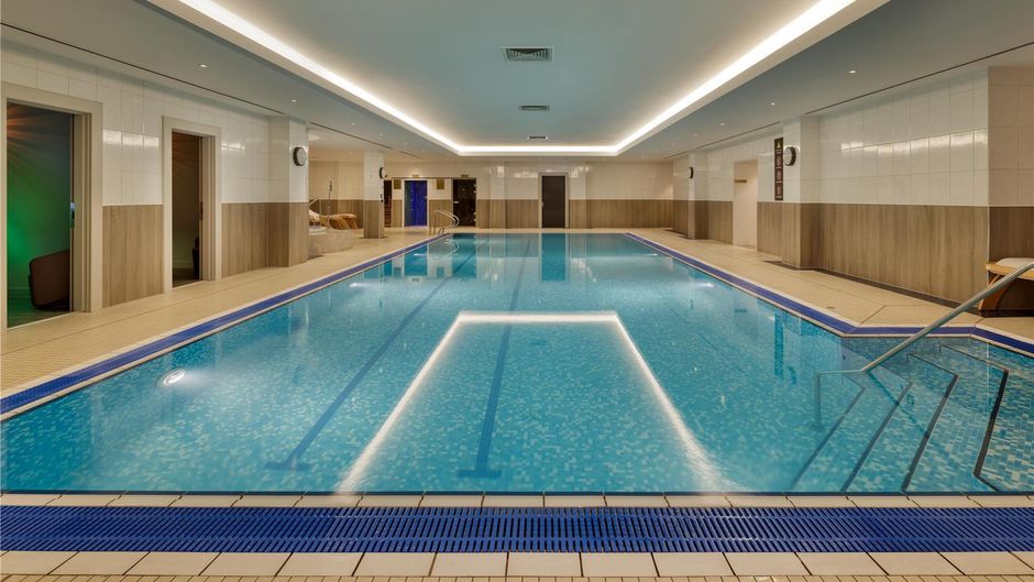 Hilton Glasgow Pool