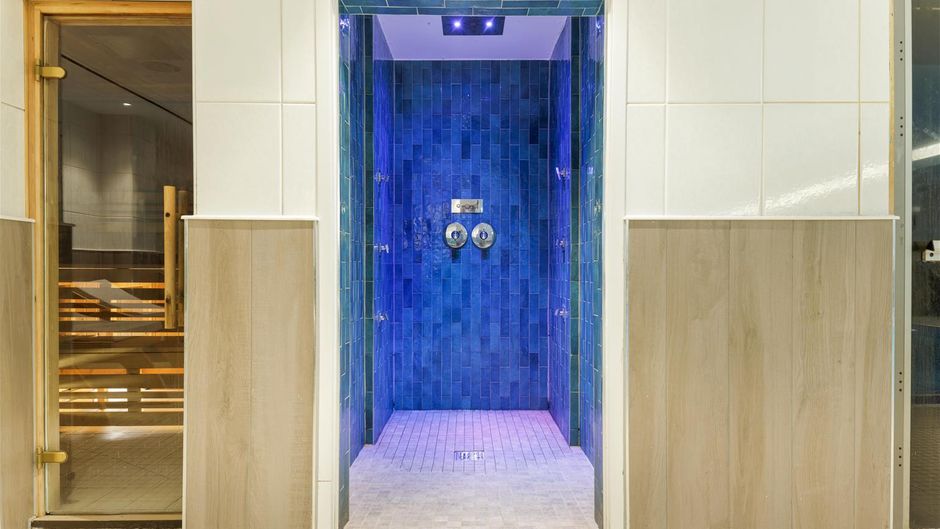Hilton Glasgow Pool
