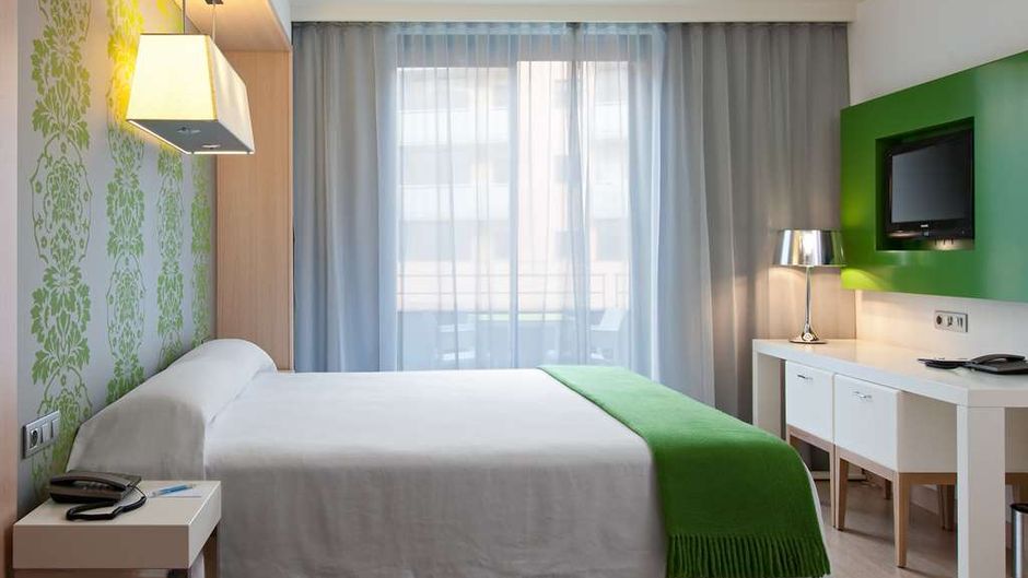 DoubleTree by Hilton Hotel Girona Room